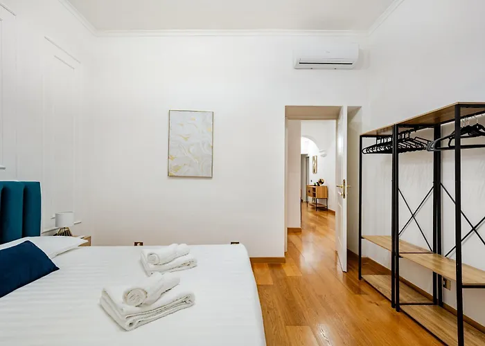 Ampio Di Design Nel Cuore Di Apartman *